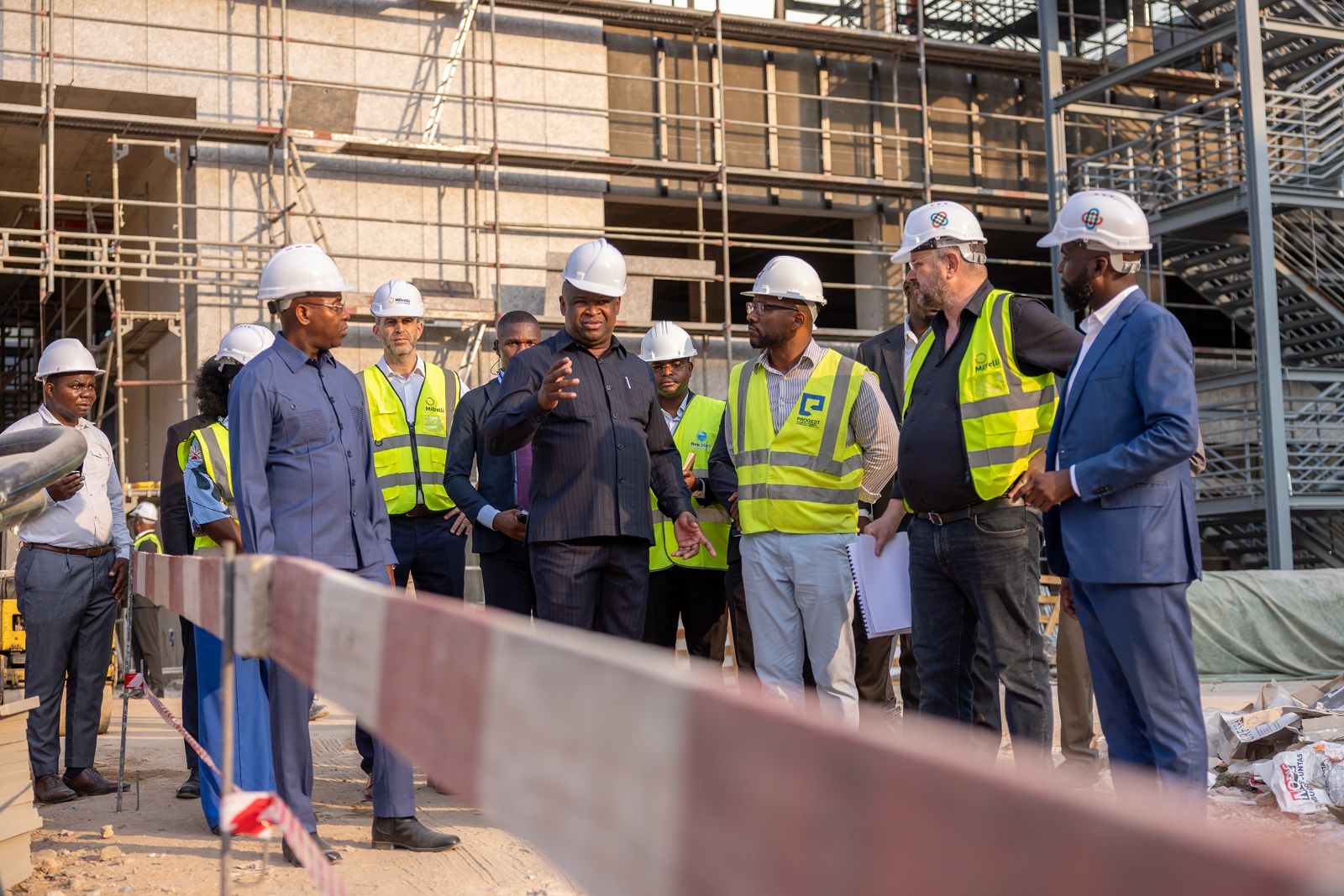 VISITA ÀS OBRAS DO EDIFÍCIO SEDE